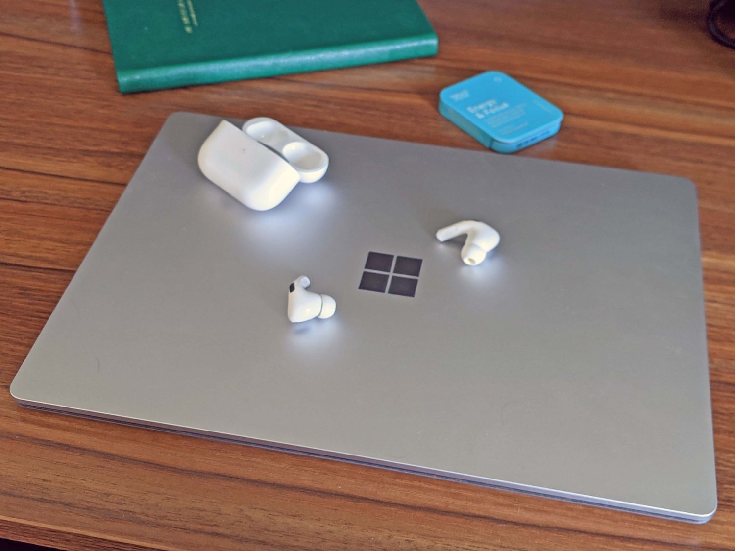 How to Connect AirPods to Windows 11 PC