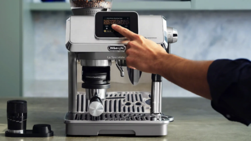 My favorite De’Longhi espresso machine is now available to buy in the US, and it’s perfect for small kitchens