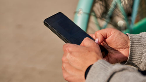 Do Privacy Screen Protectors Make Your Phone’s Display Darker?