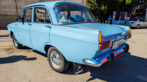Why Did Old Cars Have Rubber Strips Hanging From The Back? Here’s What They Were For