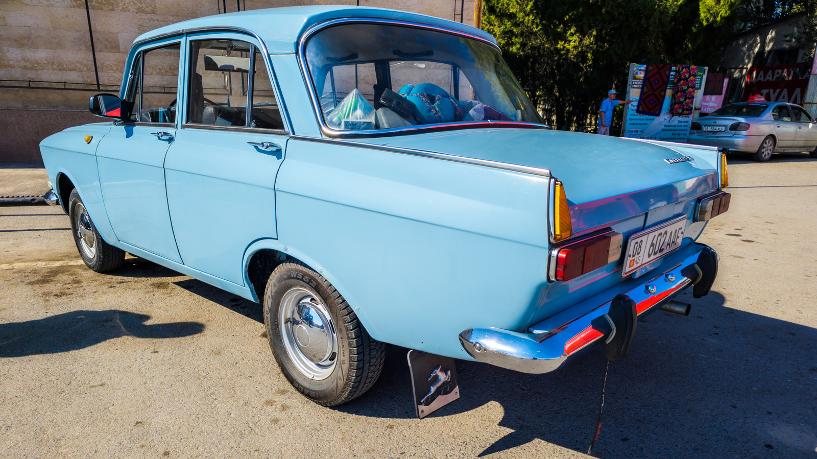 Why Did Old Cars Have Rubber Strips Hanging From The Back? Here’s What They Were For