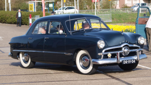 Why Is The 1949 Ford Called ‘Shoebox?’