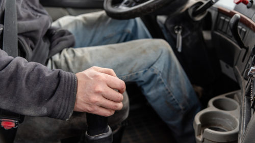 What’s The Difference Between A Jake Brake And Retarder In Semi-Trucks?
