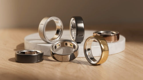 Why Is Your Oura Ring Glowing Red? Here’s What It Means