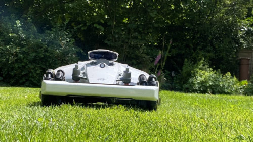 How do robot lawn mowers navigate without a boundary wire?
