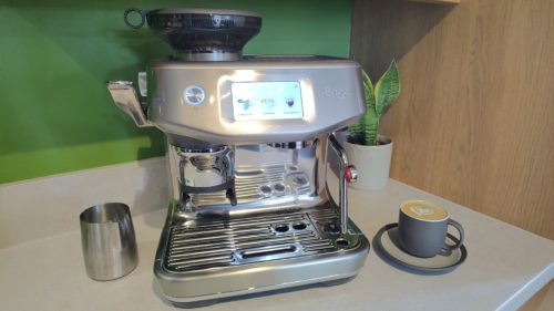 The Sage Barista Impress is so satisfying to use, I just want to make lattes all day