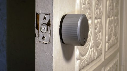How to install a smart lock