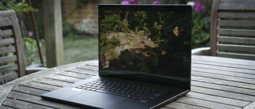 I reviewed this creative laptop from Asus and now I’m seriously rethinking my next MacBook