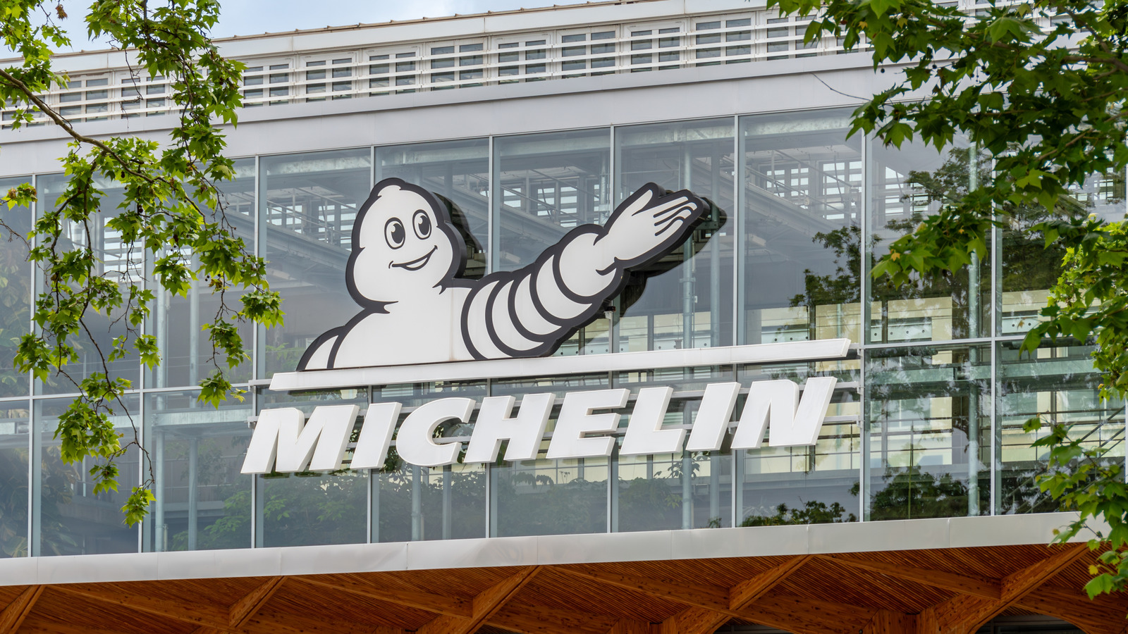 Why The Michelin Man Mascot Has White Tires Instead Of Black