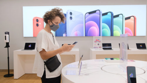Yes, Apple Sells Refurbished iPhones: Here’s How Much It Can Save You Compared To Buying New