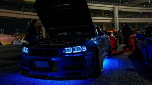 Is It Illegal To Have Lights Under Your Car On While Driving?