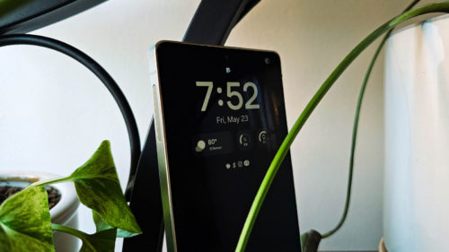 Why Does Always On Display Move Around On Your Android Phone?