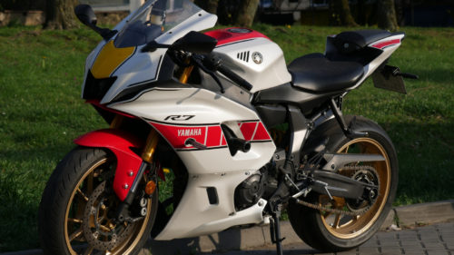 How Much Does The Yamaha R7 Cost & Is It Worth The Price (According To Owners)?