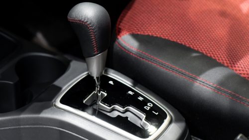 Here Is When And Why Your Should Use The ‘L’ On Your Car’s Gear Shifter