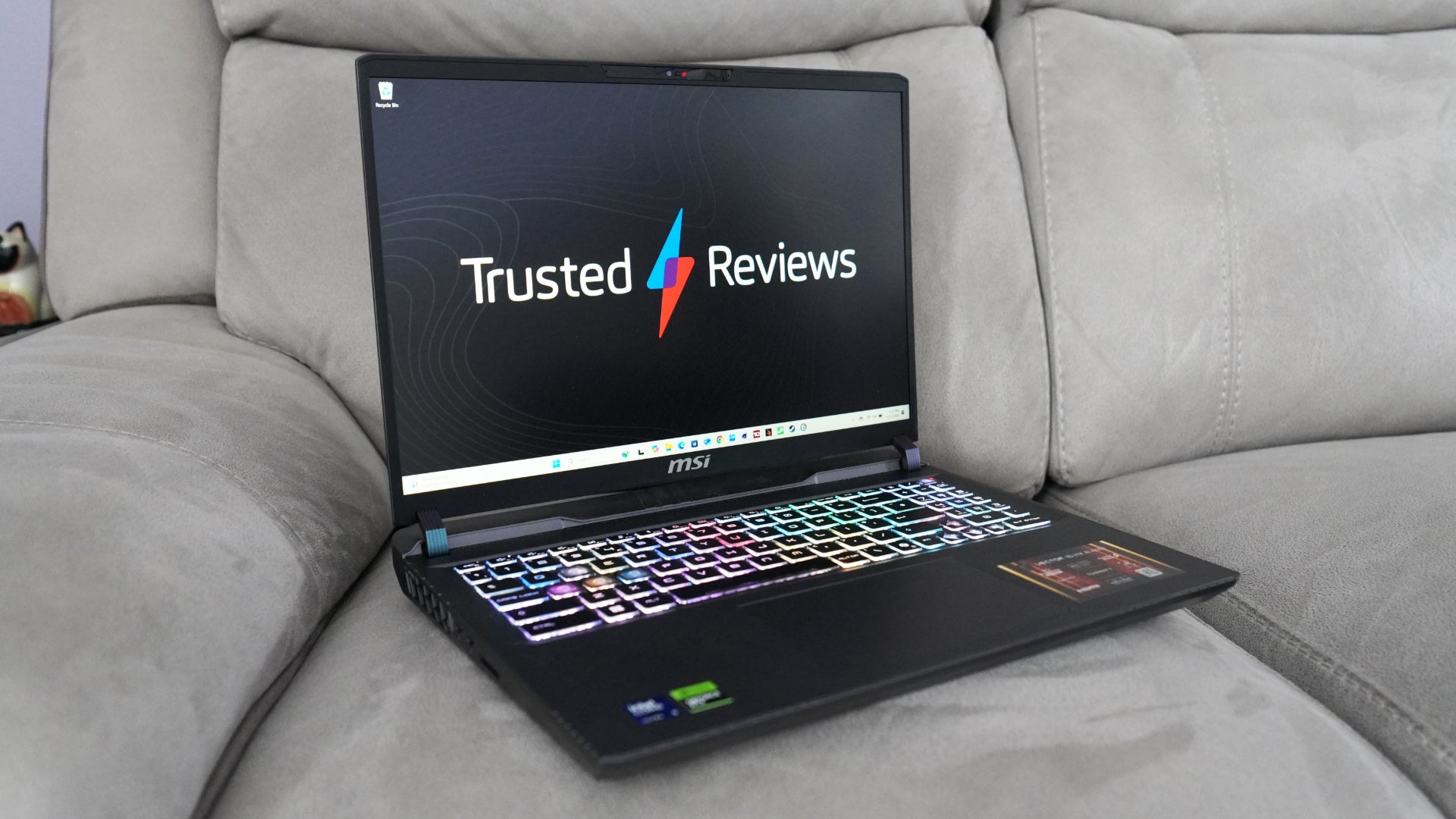 MSI Vector 16 HX AI A2XW (2025) Review