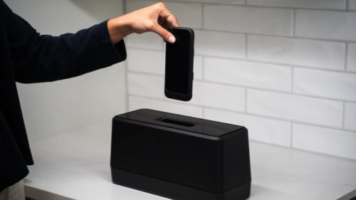 How Does The iPhone ‘Toaster’ Charger Work? (And Where You Can Buy It)