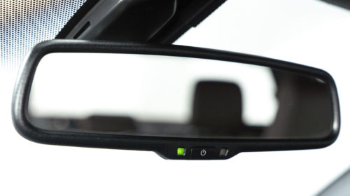 Ever Noticed The Wires Behind Your Rear View Mirror? Here’s What They’re For