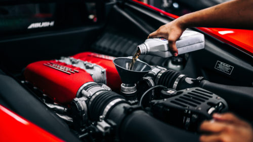 4 Cars With The Most Expensive Oil Changes