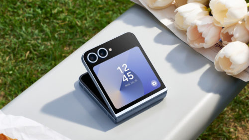 What Is The Predicted Lifespan Of The Galaxy Z Flip Phones, According To Samsung