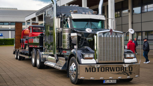 5 Of The Most Iconic Semi-Trucks Powered By The Cummins X15 Engine