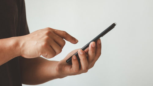 5 Reasons To Stop Using Android’s SMS Messaging (And What To Use Instead)