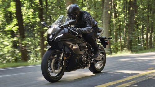 Yamaha R7 Top Speed: How Fast Is The Motorcycle And Is It Good For Beginners?