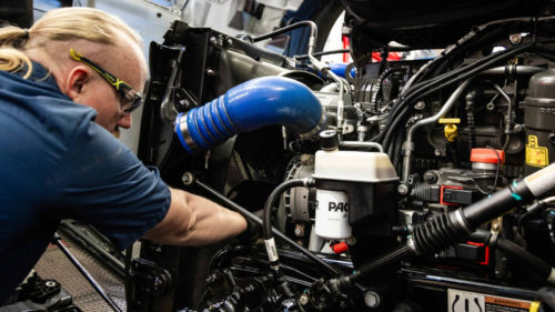 Who Owns Paccar Engines And Where Are They Made?