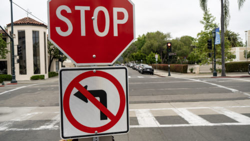 One Of The Best Driving Safety Tips May Be To Avoid Turning Left – Here’s Why