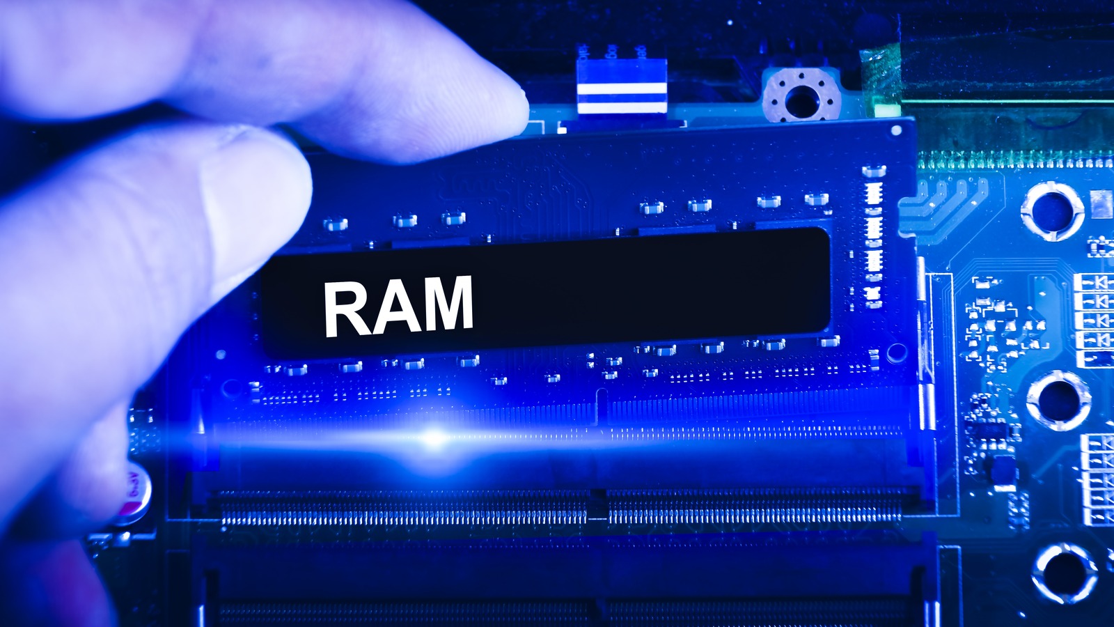 Why You Might Want To Avoid Laptops With 8 GB Of RAM (Even If You’re Not A Gamer)