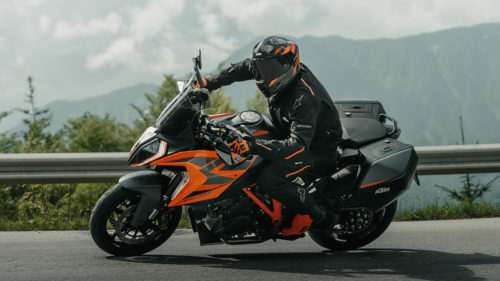 5 Of The Fastest Touring Motorcycles, Ranked By Top Speed