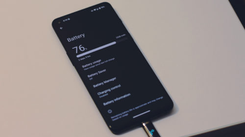 Android Battery Going Down While You Charge It? Here’s What You Can Do