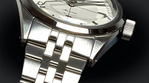 This Ridiculously Affordable Watch with Rolex Vibes Is Back With a Handy New Feature
