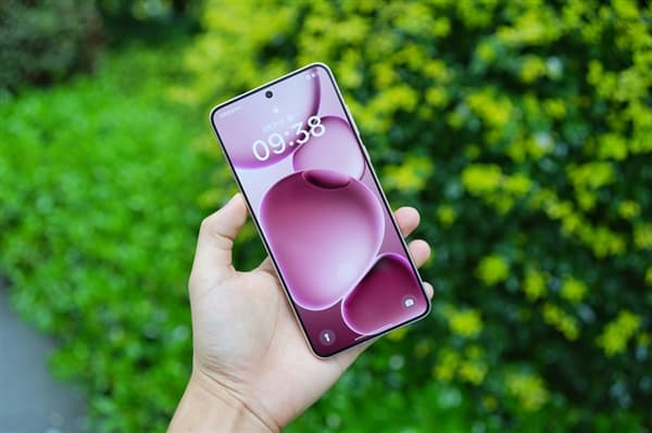 OPPO Find X9 Ultra engineering model exposed: The world’s first 200 million dual periscope flagship