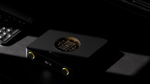 A Budget Hi-Fi Brand Just Made a Seriously Impressive Desktop Amplifier