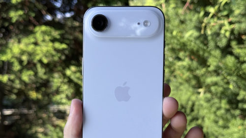Apple promises fix for ‘very rare’ camera glitch on the iPhone 17 Pro and iPhone Air
