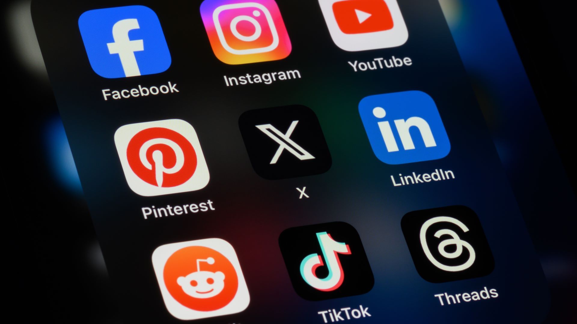 Discord leads privacy ranking in 2025 report, while Facebook, WhatsApp, Instagram, TikTok, and X fall behind