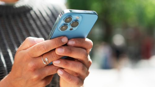 Why Your iPhone’s Home Screen Is Blurry (And How To Fix It)