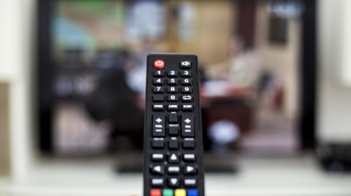 Do Universal Remotes Work With Smart TVs?