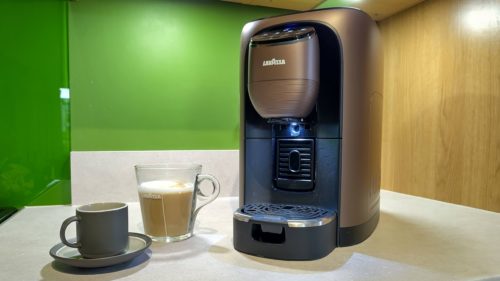 The Lavazza Assoluta adjusts its own brew settings to suit your beans, but does it make a good espresso?