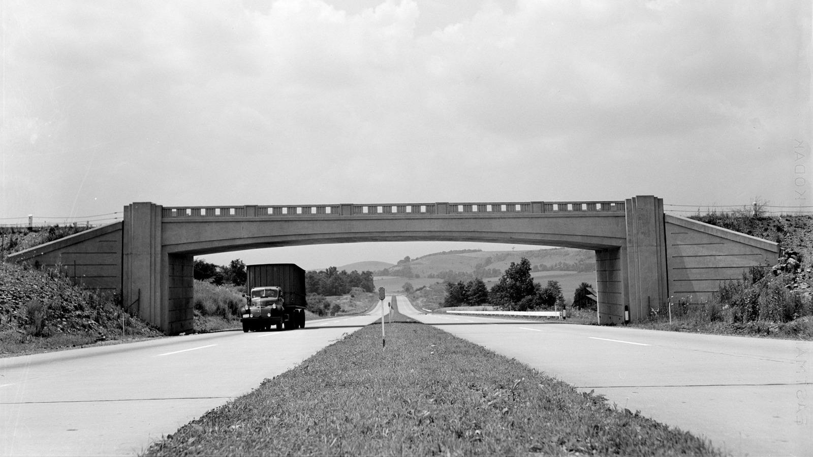 America’s First Superhighway Started As An 1800s Railroad