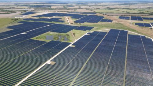 What’s The Largest Solar Farm In The US And How Much Electricity Does It Generate?