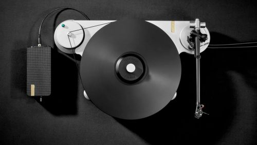 A British Hi-Fi Specialist Just Upgraded One of Its Legendary Audiophile Turntables