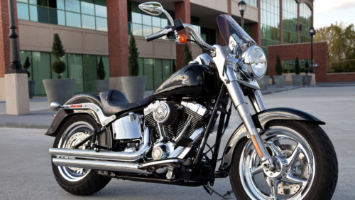 How To Clean A Harley-Davidson Fat Boy Air Filter (And When You Should Replace It, Instead)