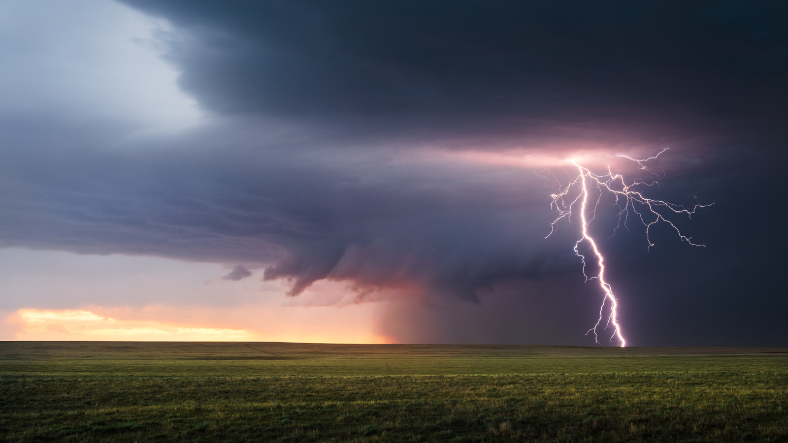 Cutting-Edge Generator Could Create More Energy Than ‘800 Lightning Bolts’