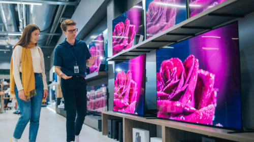 Don’t Buy A New Smart TV Without These 5 Features