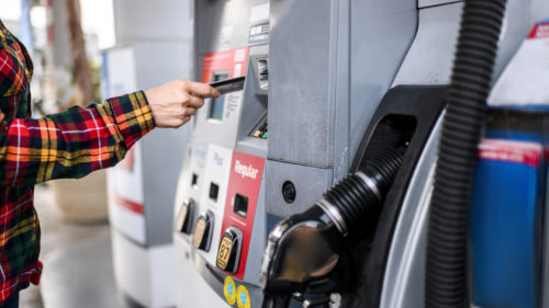 Watch Your Pump’s Nozzle: Don’t Fall For This Pricey Gas Station Scam