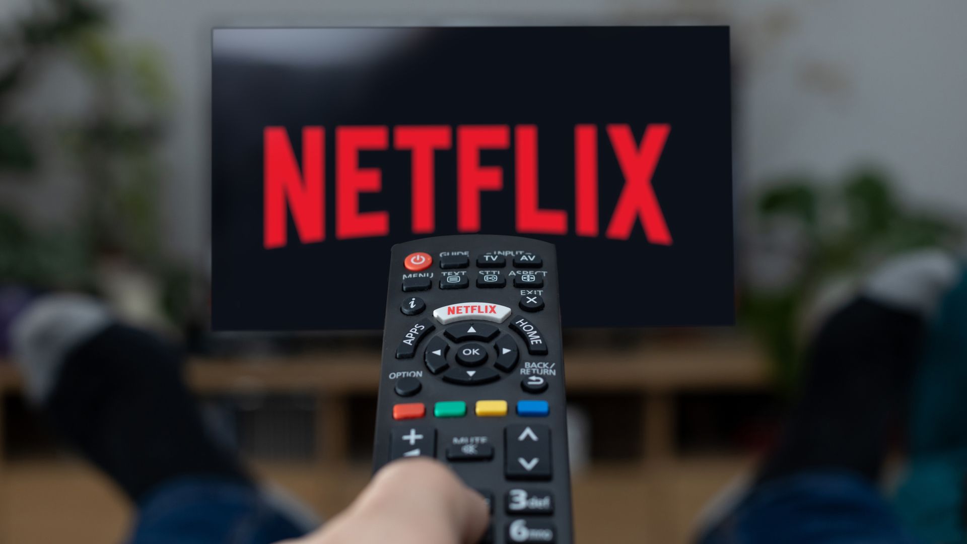 Netflix just ditched a useful Android and iOS feature that travelers rely on for hotel streaming
