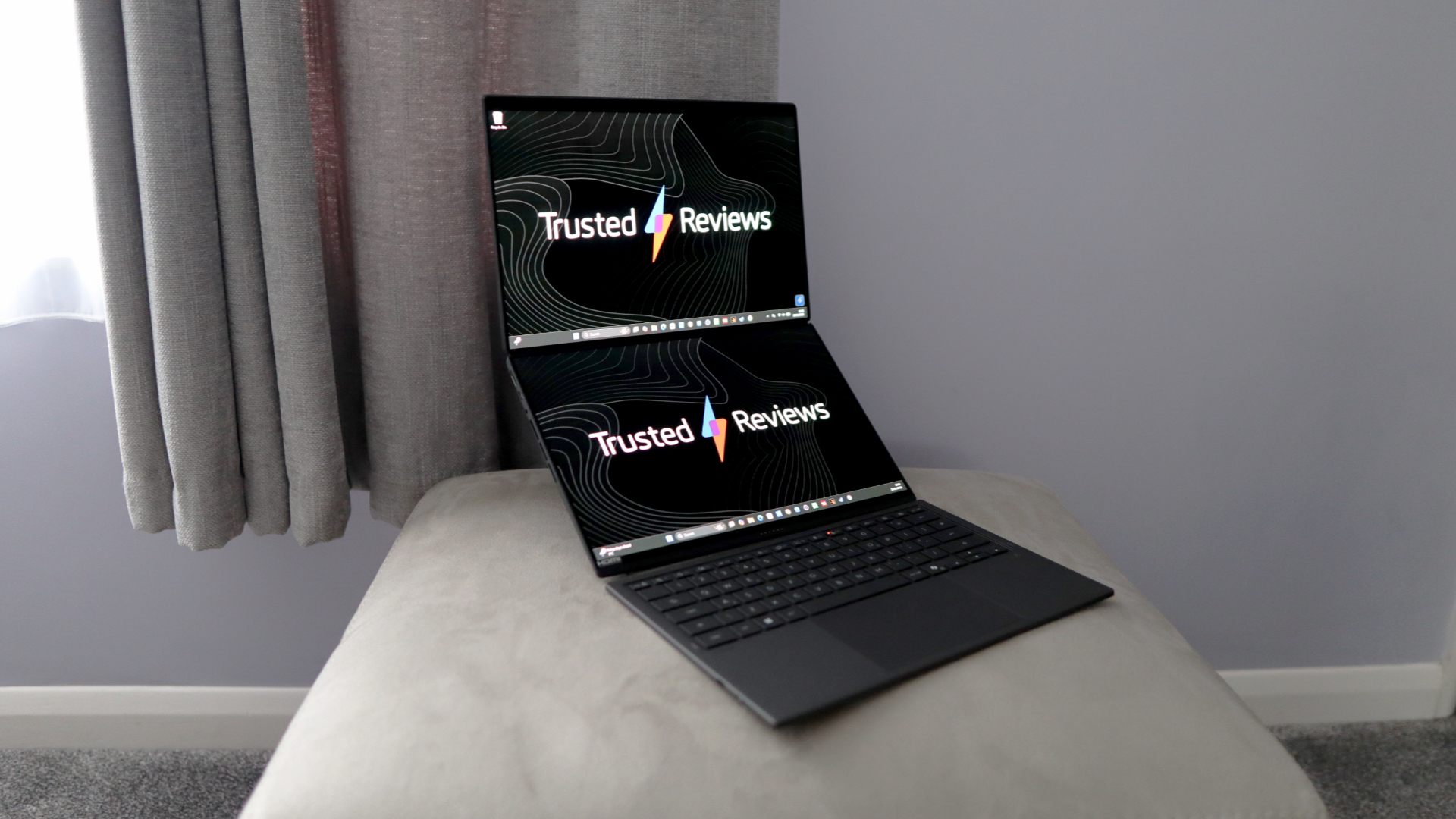 Asus Zenbook Duo (2026) Review : The best dual