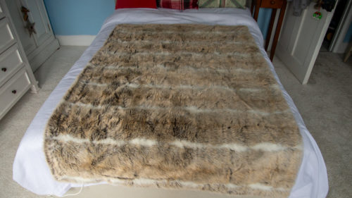 Dreamland Hygge Days Luxury Faux Fur Warming Throw Review