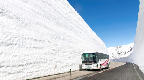 This Japanese Road Has To Be Cut Out Of 65 Feet Of Snow: Here’s How They Do It